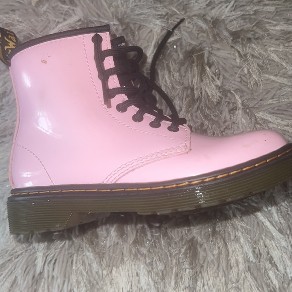 Boots - Picture 8 of 8